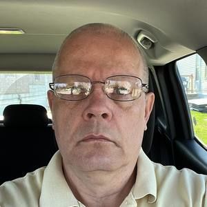 Meet your Posher, Larry